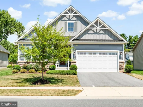 1118 Futurity St, Frederick, MD 21702