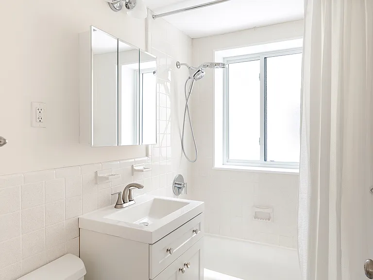 5 Centre St #32 — Photo 13
