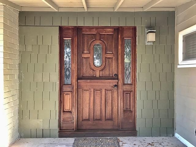 1st image of 2309 Cliff Dr