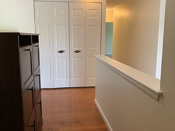 4th image of 22 Silverwood Cir APT 9