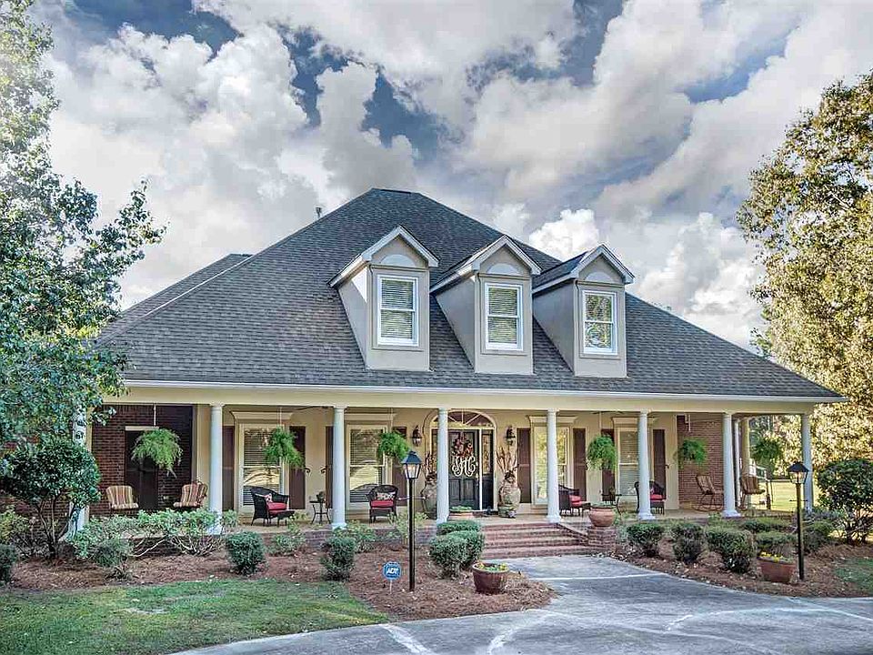 2nd image of 207 Lake Terrace Pl