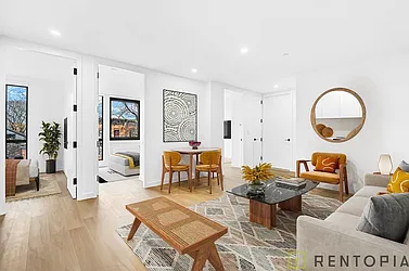 824 Lexington Avenue, #201N