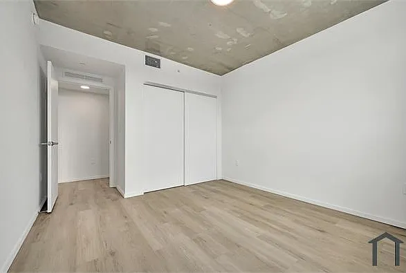 475 NE 125th St #504 — Photo 6
