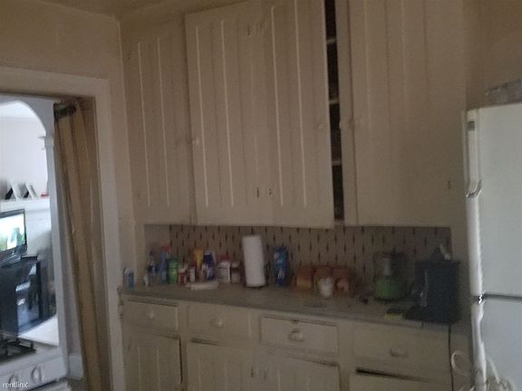 5th image of 4347 W Buena Vista St