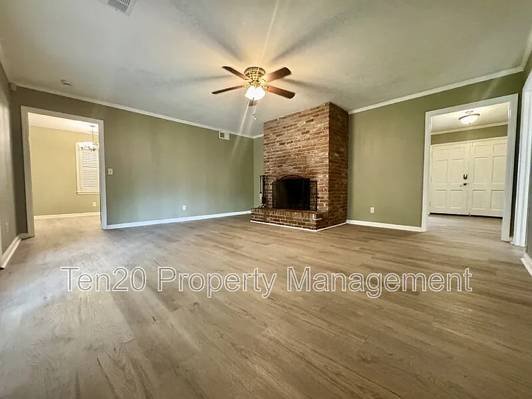 5953 Windsor Dr — Photo 16