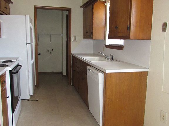 5th image of 6533 NW Columbia Ave