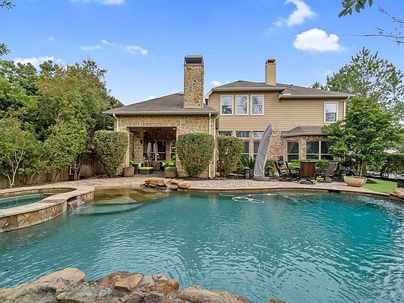 3rd image of 138 N Almondell Cir