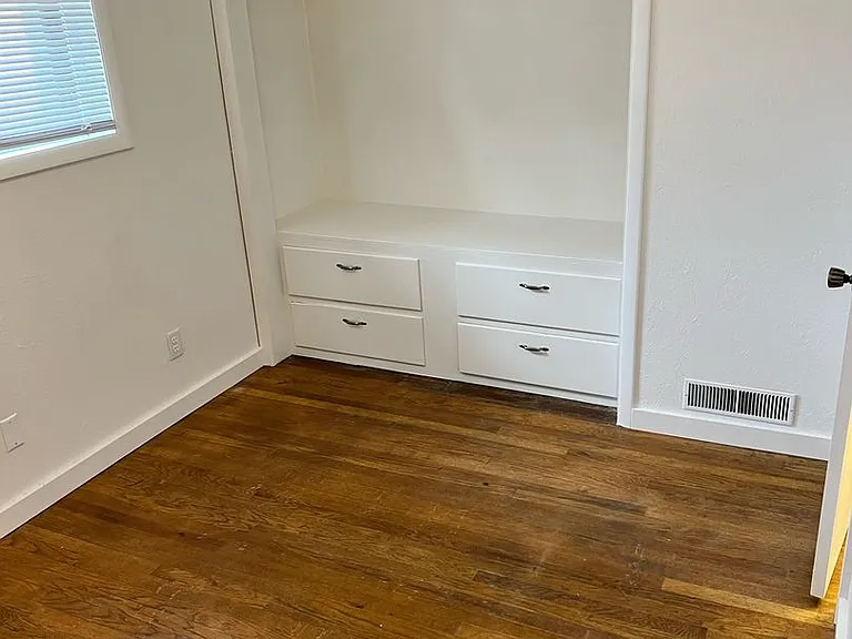 207 S Hayes Ave — Photo 6