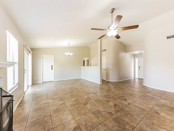4th image of 9145 W Ludlow Dr