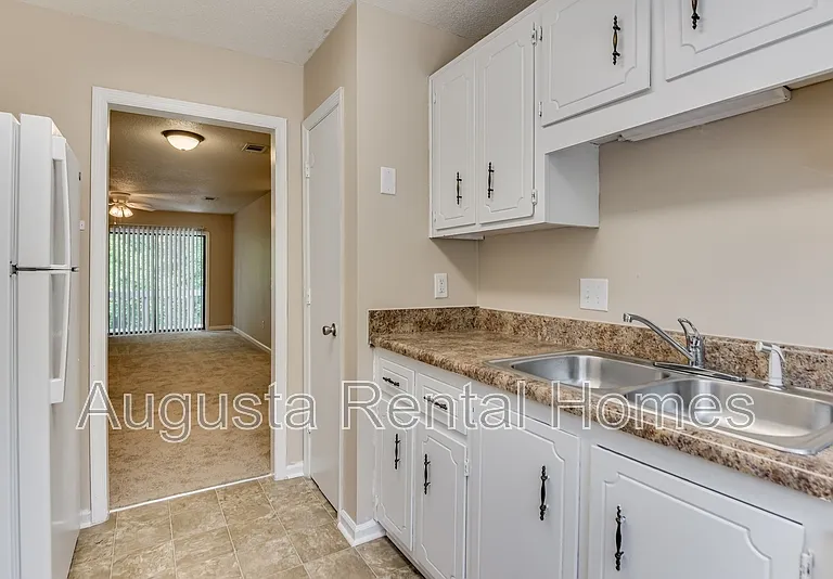 3510 Woodlake Rd #D — Photo 14