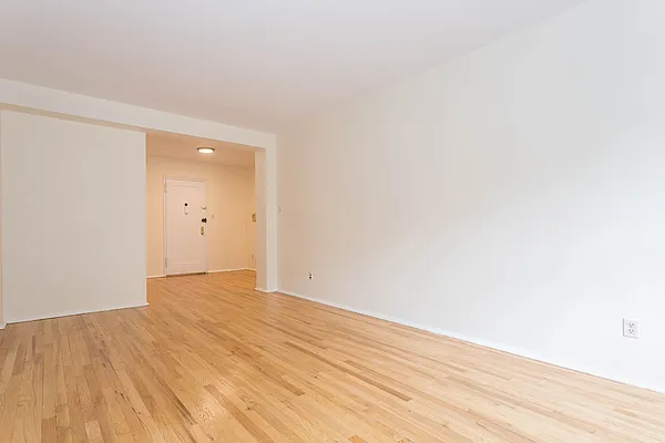 Sold by Keller Williams Realty Landmark | media 7