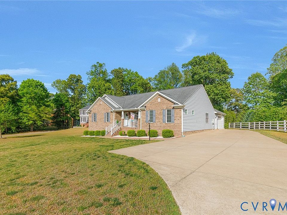 1st image of 6513 Strawbank Dr
