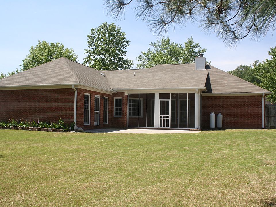 1st image of 2619 Quarter Ln SE