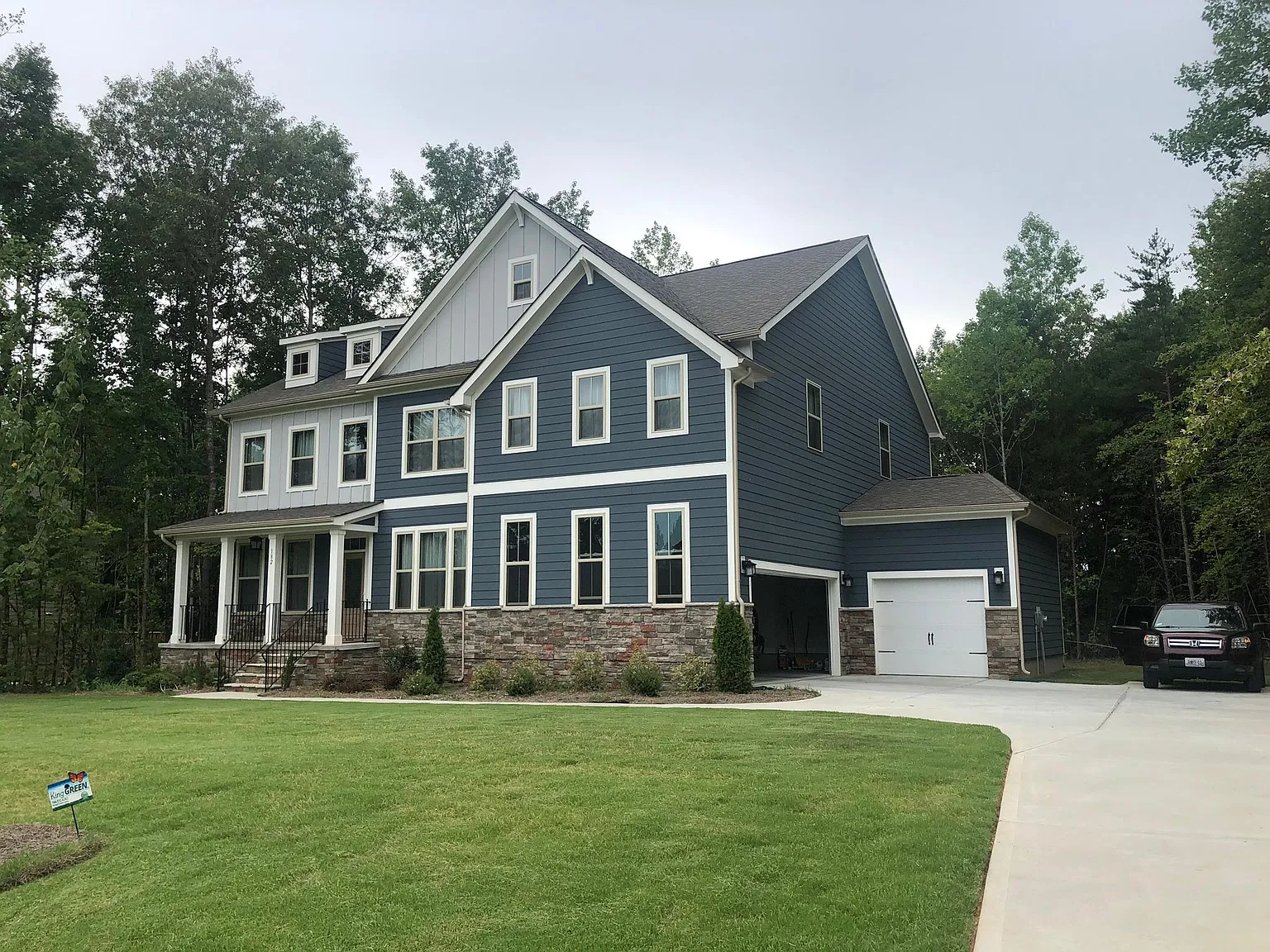 182 Rain Shadow Dr — Photo 1
