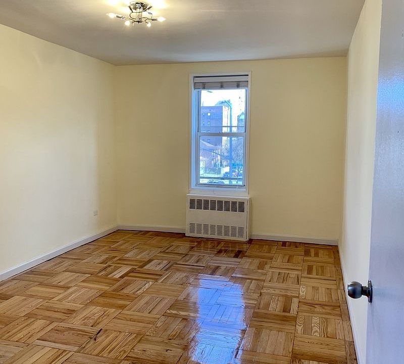 2nd image of 83-36 Beverly Rd APT 2H