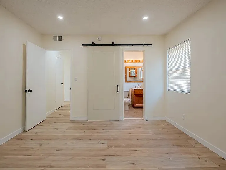 13765 Astoria St — Photo 3