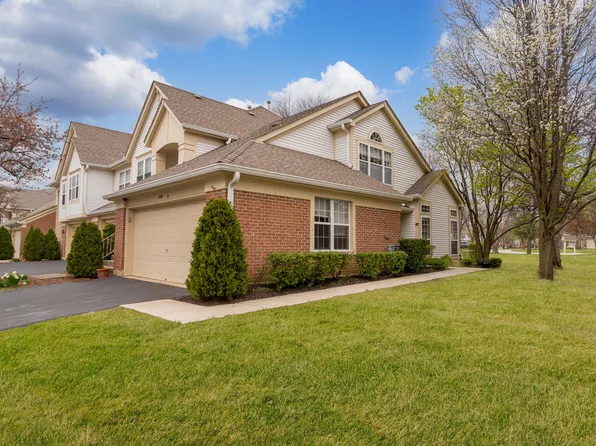 445 Cromwell Cir Unit 4, Bartlett, IL 60103