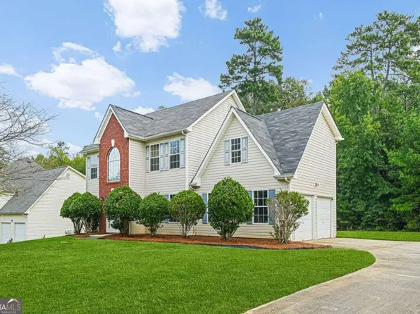9426 Carnes Crossing Cir, Jonesboro, GA 30236