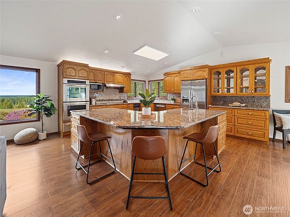5th image of 28118 163rd Street E