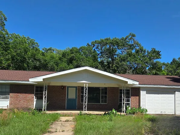298 Averitt Pl, Crestview, FL 32539