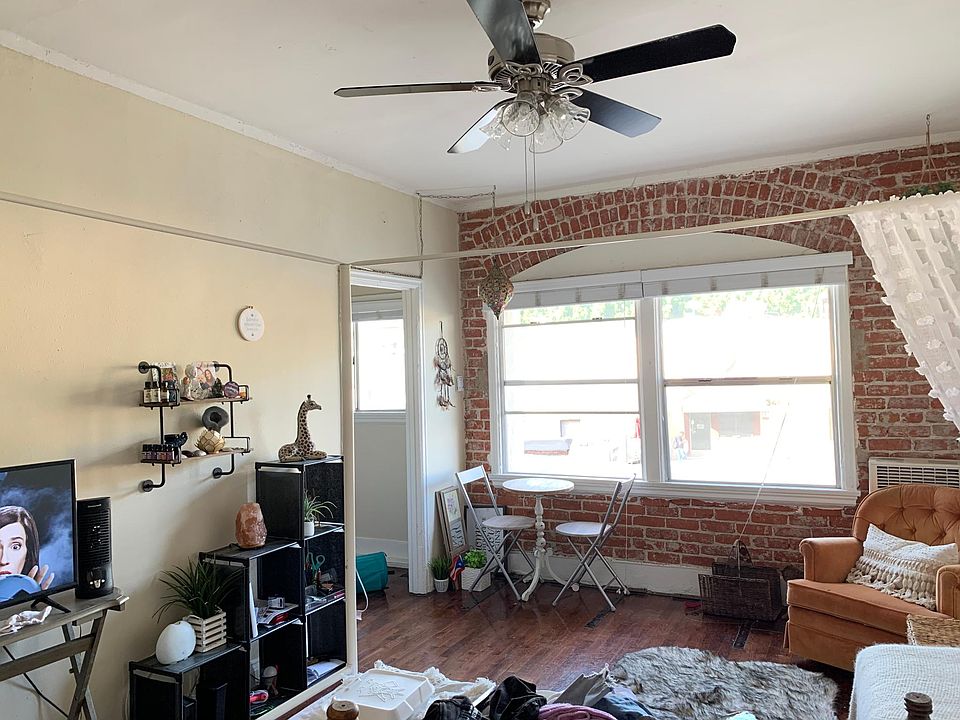 1st image of 817 S Hobart Blvd APT 210