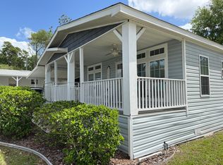 526 Orange Blossom Ln, Deland, FL 32724