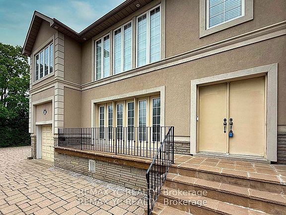 2nd image of 18 Mullet Rd