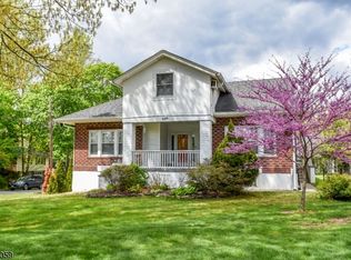 500 Albert Pl, New Milford, NJ 07646