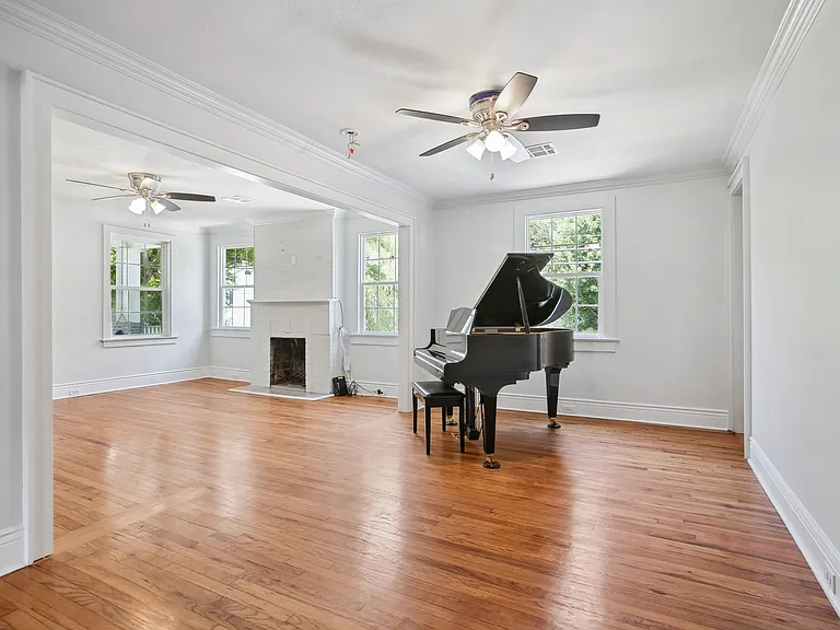 5869 Colbert St #3 — Photo 8