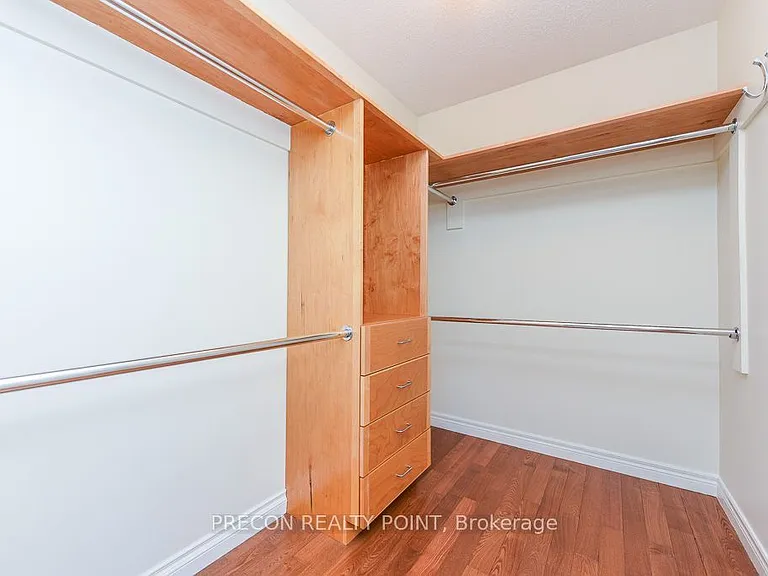 100 Beddoe Dr #4 — Photo 15