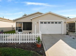 2292 Whisper St, The Villages, FL 32162