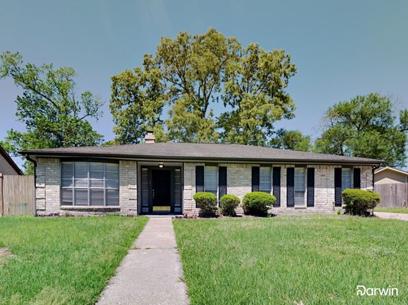 17623 Huntersglen Cir