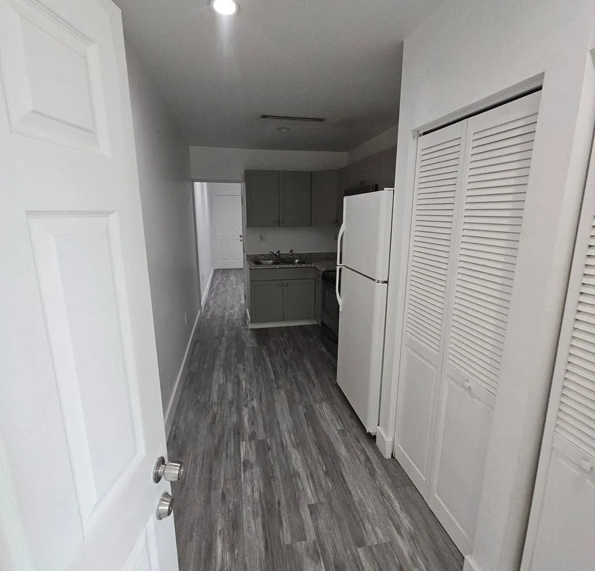 2 bed, 400 sqft, $1,500 — Photo 1