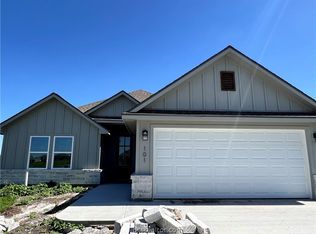 101 Turnrow Cv, Snook, TX 77878