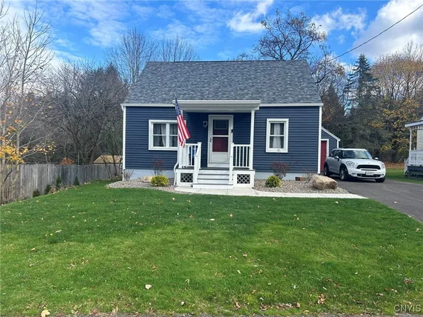 3234 Valley Pl, Sauquoit, NY 13456