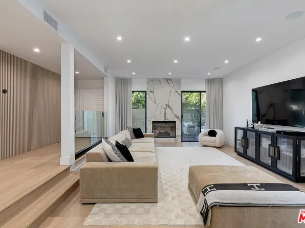 2322 Century Hl, Los Angeles, CA 90067