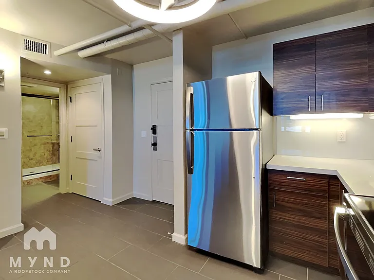 535 W Thomas Rd #405 — Photo 5