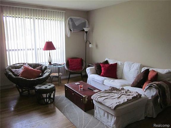 2nd image of 29255 Tessmer Ct #1