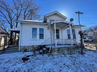 1411 SW 17th St, Topeka, KS 66604