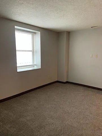 The Bigelow Apartments — Photo 45
