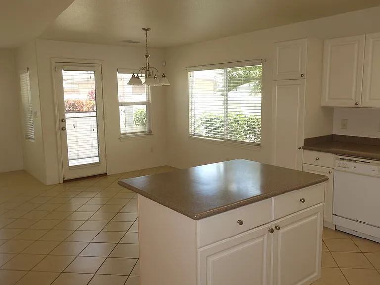 91-6426 Kapolei Pkwy — Photo 6