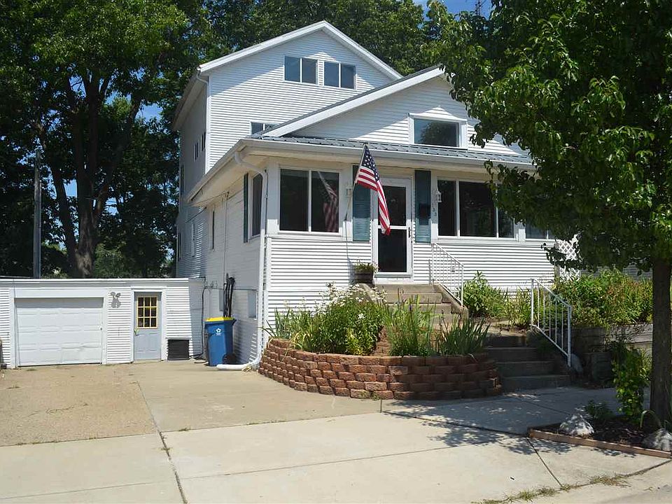 1st image of 138 River Ave