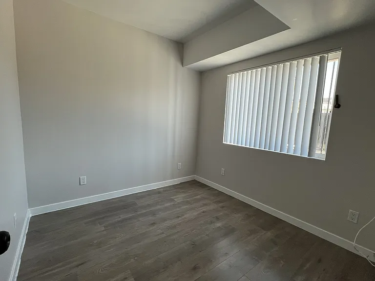 5847 Via Corona St #5851-1/2 — Photo 4