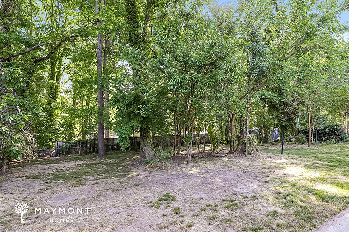2616 Shady Lawn Dr — Photo 14