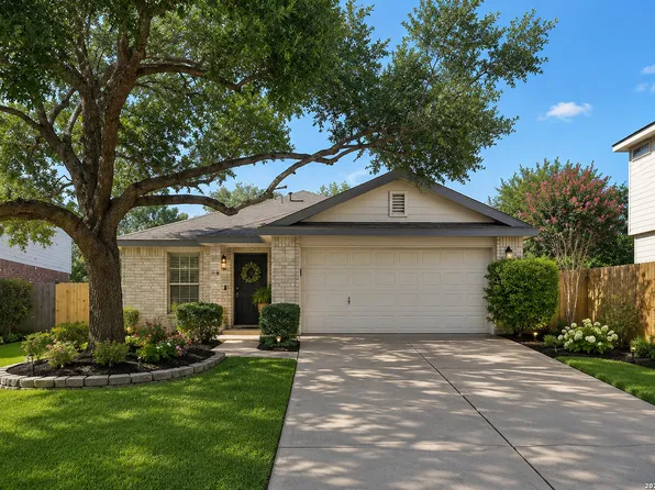 9022 Meadow Spgs, Universal City, TX 78148