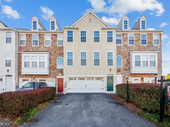 10329 Bridle Ct, Hagerstown, MD 21740