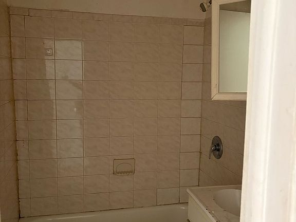4th image of 99-101 Belmont Ave #1