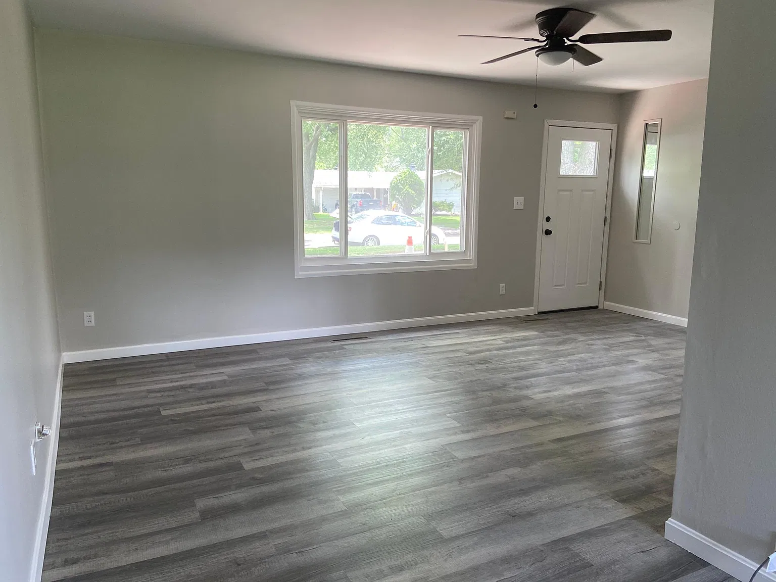 3761 Rutledge Dr — Photo 3