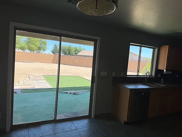 11150 W Mountain View Dr — Photo 13