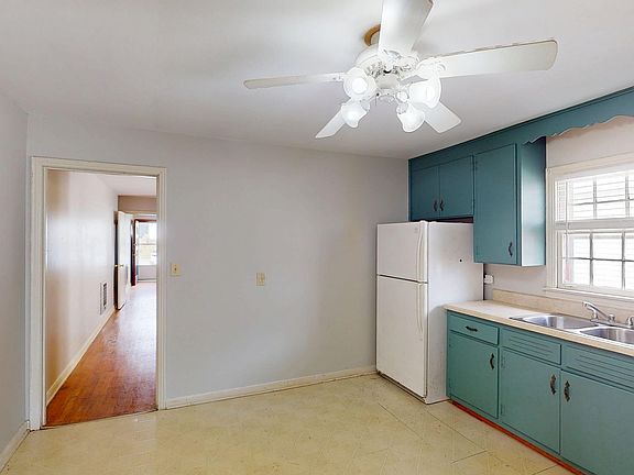 3rd image of 1902 Shelby Ave #B